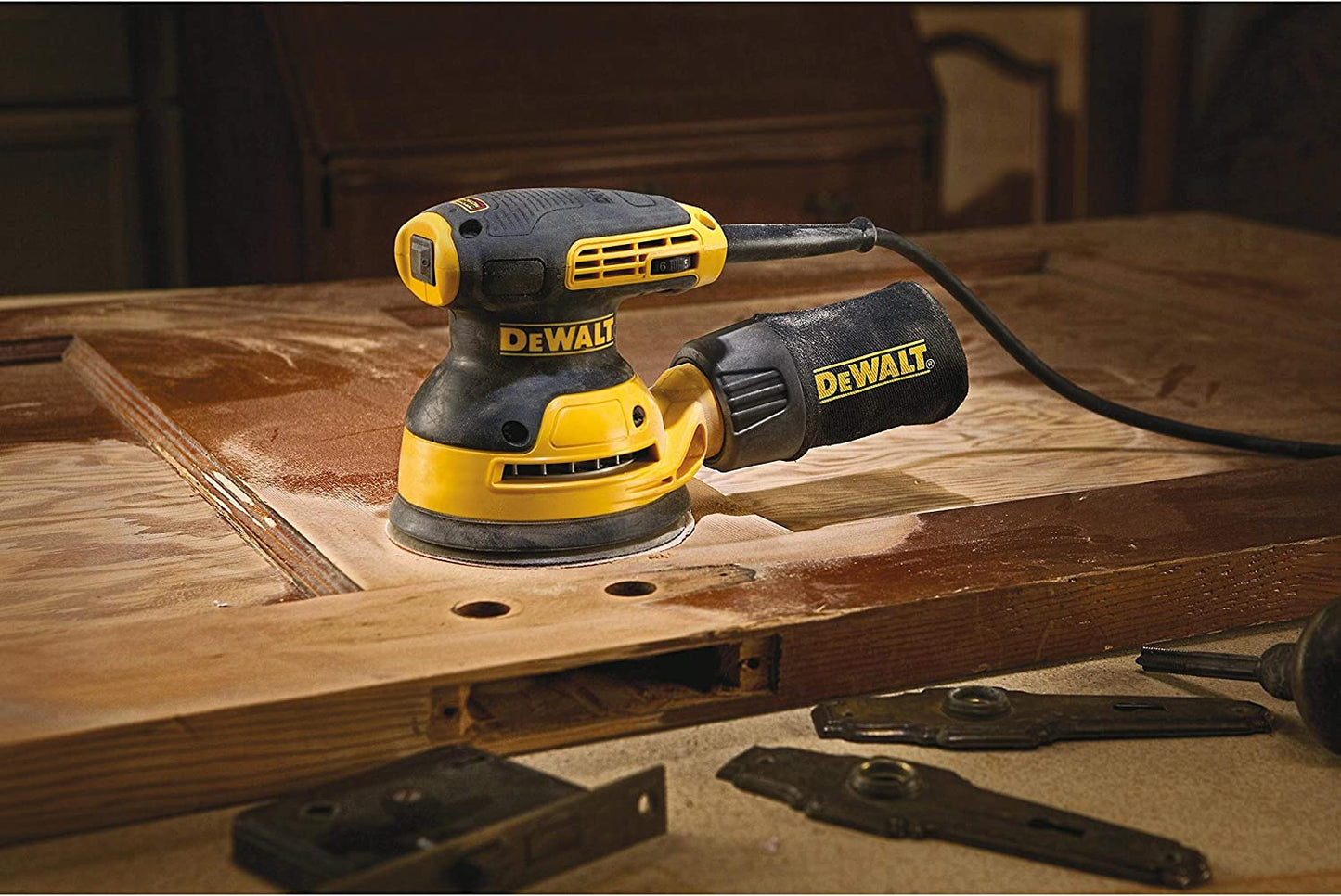 DEWALT Random Orbit Sander, 125mm, Variable Speed, 3.0 Amp, Corded, 12000 OPM, DWE6423-B5